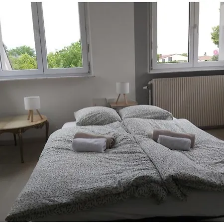 Chez Jeanine Maison Familiale בית נופש *