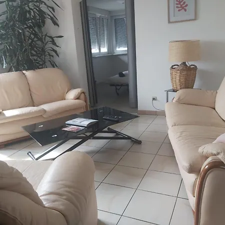 Holiday home Chez Jeanine Maison Familiale