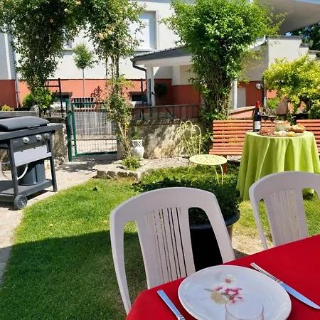 Chez Jeanine Maison Familiale *
